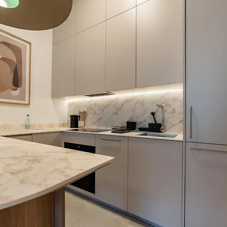 Stylowe W Kamienicy Stare By Bookinghost Apartamento Poznań